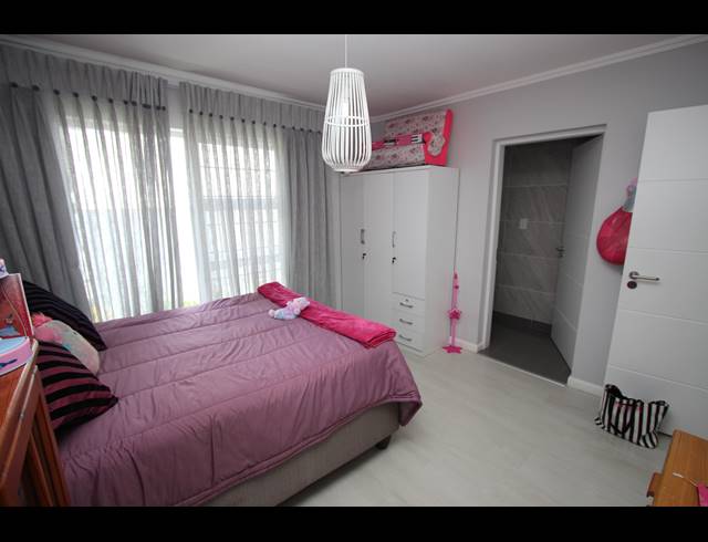4 BEDROOM HOUSE FOR SALE IN BEDFORD PARK